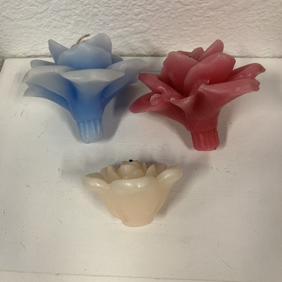 Rose Shaped Candle Lot  X3 Assorted Vintage  Candle Lot 5.5” Wide - Picture 3 of 4